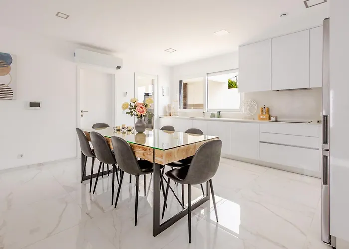 Atlantica One Luxury And Unique With Ocean View * לוריניה